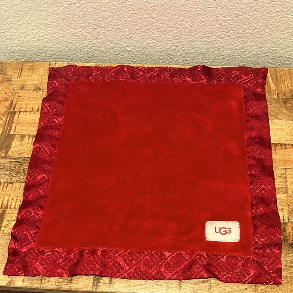 Ugg Red cloth wipes towel napkins baby tissues NWOT